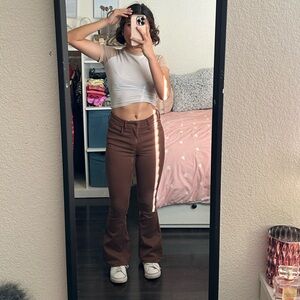 HOLLISTER JEANS !!
HIGH RISE VINTAGE FLARE